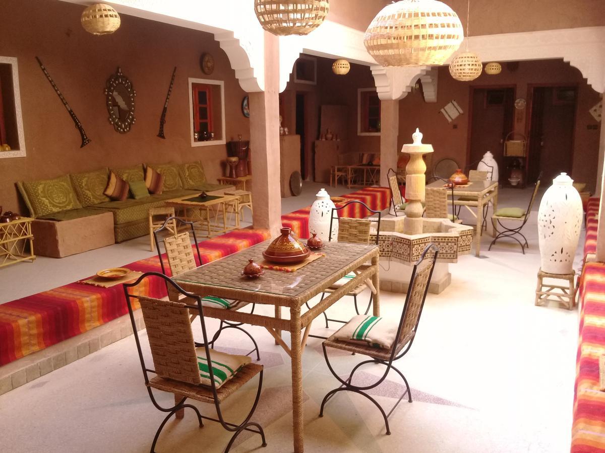 Riad Sarayas Tajda Bagian luar foto