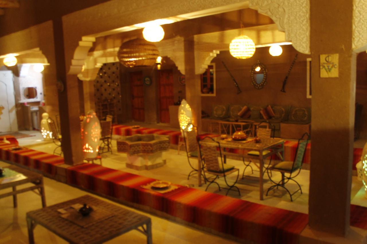 Riad Sarayas Tajda Bagian luar foto